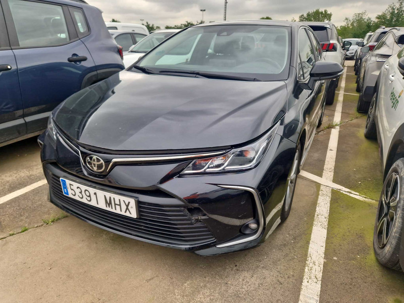 Toyota Corolla Sedán 125H Active Tech