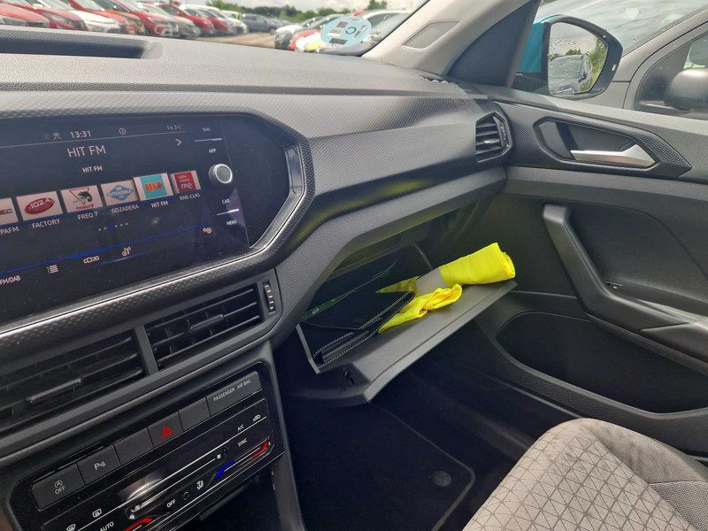 Foto Volkswagen T-CROSS 11