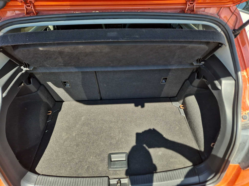 Foto Volkswagen T-CROSS 15
