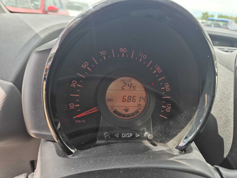Foto Peugeot 108 8