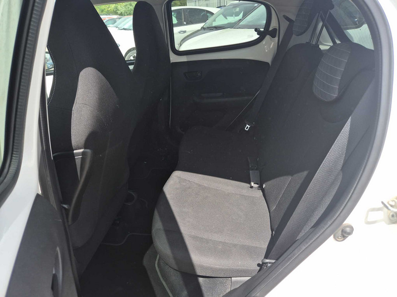 Foto Peugeot 108 12