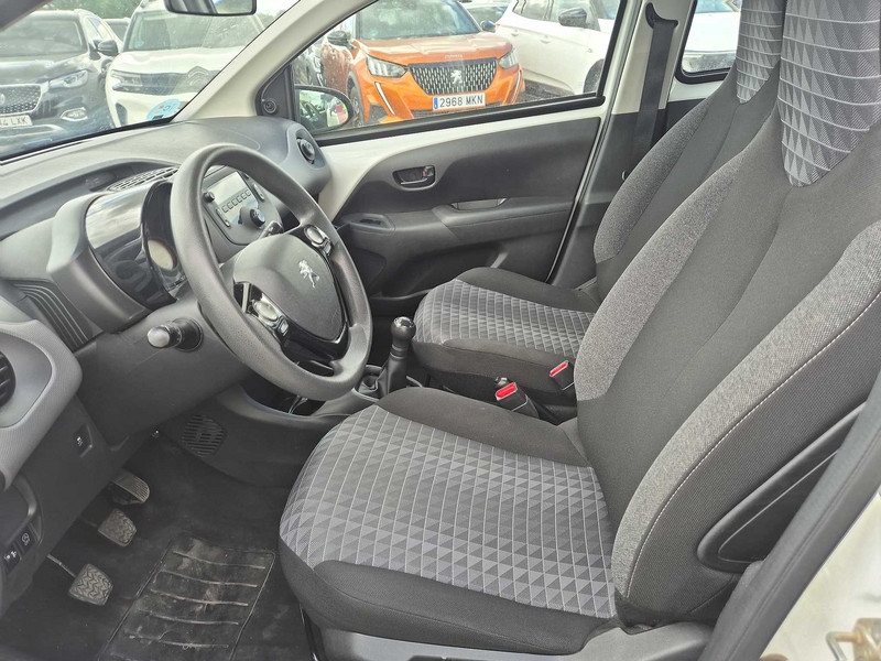 Foto Peugeot 108 10