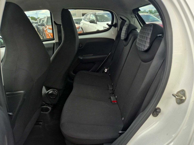 Foto Peugeot 108 11