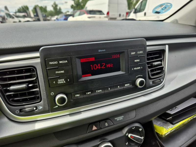 Foto Kia RIO 9