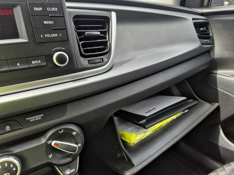Foto Kia RIO 10