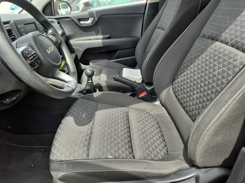 Foto Kia RIO 12