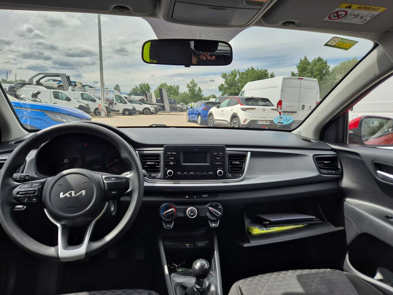 Foto Kia RIO 14