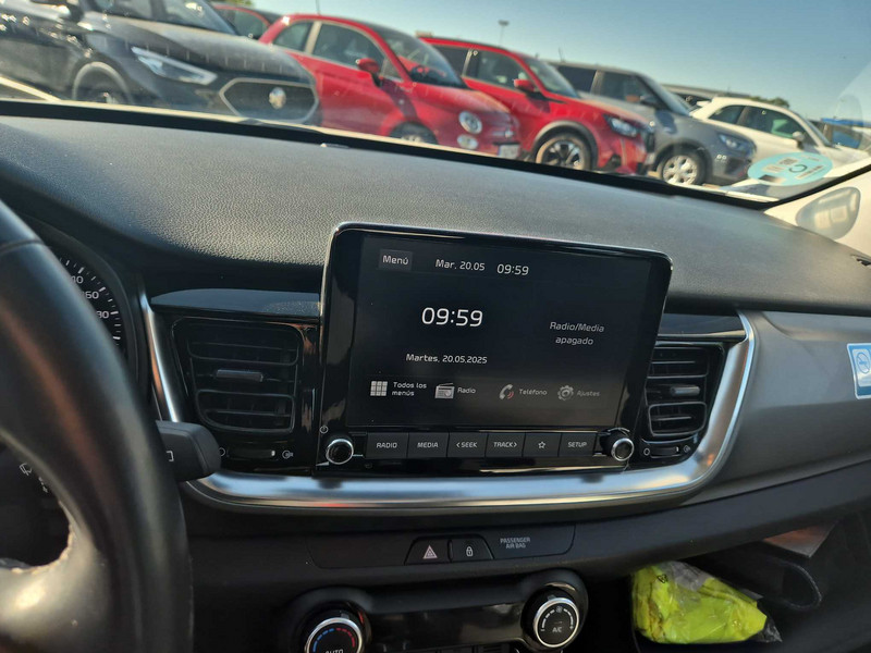 Foto Kia Stonic 10