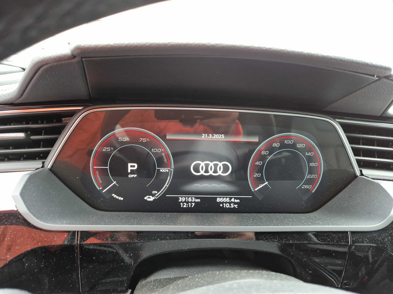 Foto Audi E-TRON 9