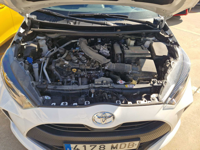 Foto Toyota Yaris 11