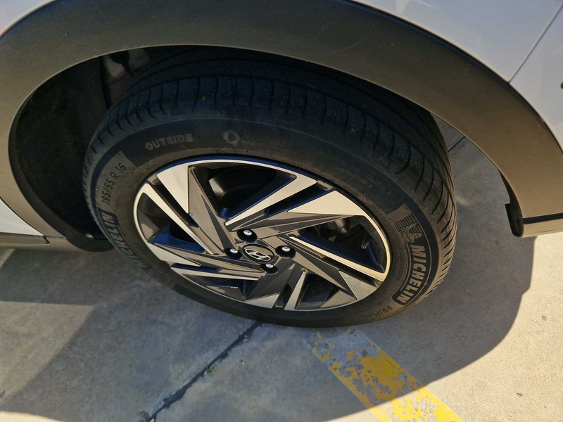 Foto Hyundai BAYON 22