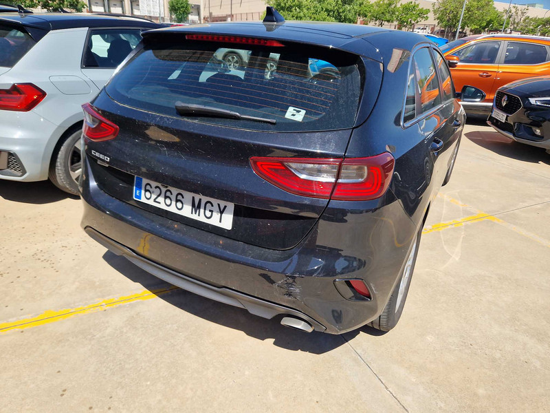 Foto Kia Cee'd Ceed 1.6 MHEV iMT Eco-Dynamics Drive 136 3