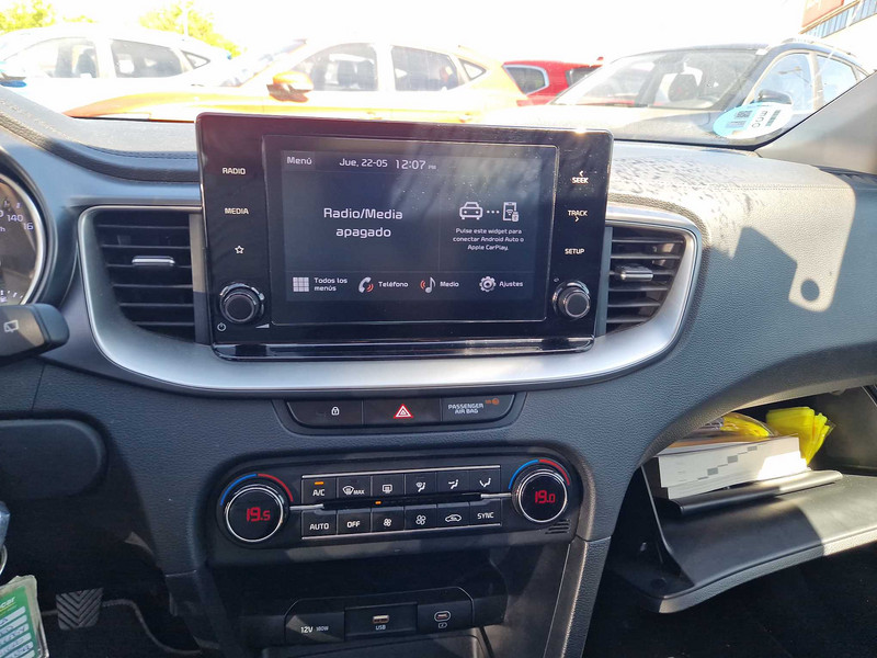 Foto Kia Cee'd Ceed 1.6 MHEV iMT Eco-Dynamics Drive 136 10