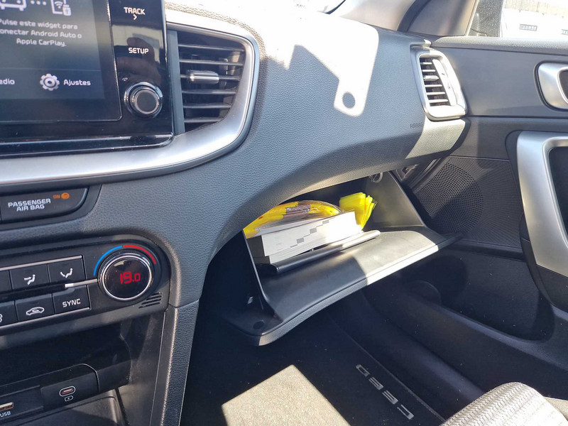 Foto Kia Cee'd Ceed 1.6 MHEV iMT Eco-Dynamics Drive 136 11