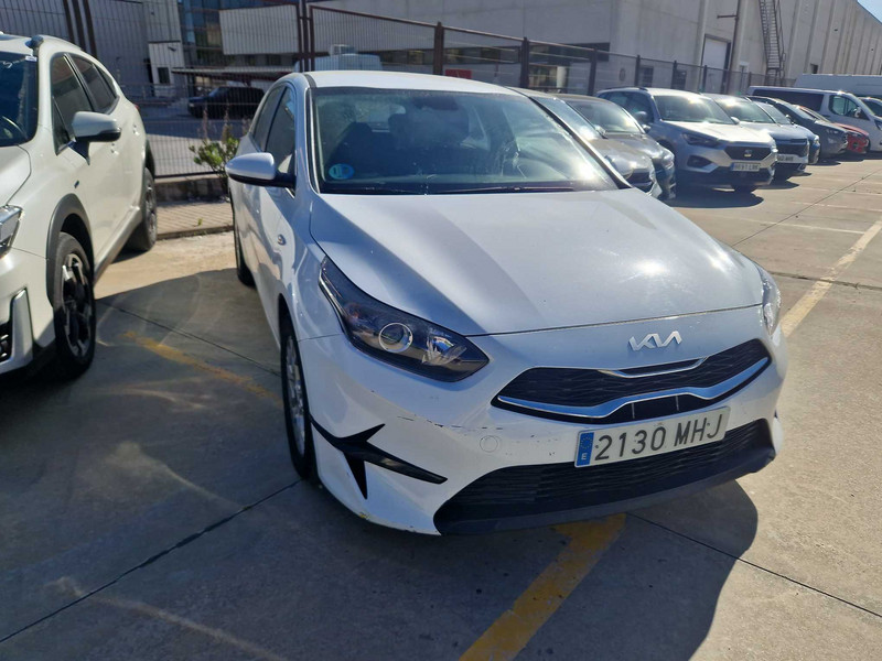 Foto Kia Cee'd Ceed 1.6 MHEV iMT Eco-Dynamics Drive 136 4