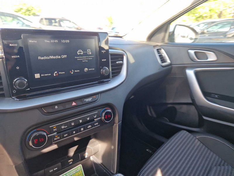 Foto Kia Cee'd Ceed 1.6 MHEV iMT Eco-Dynamics Drive 136 11