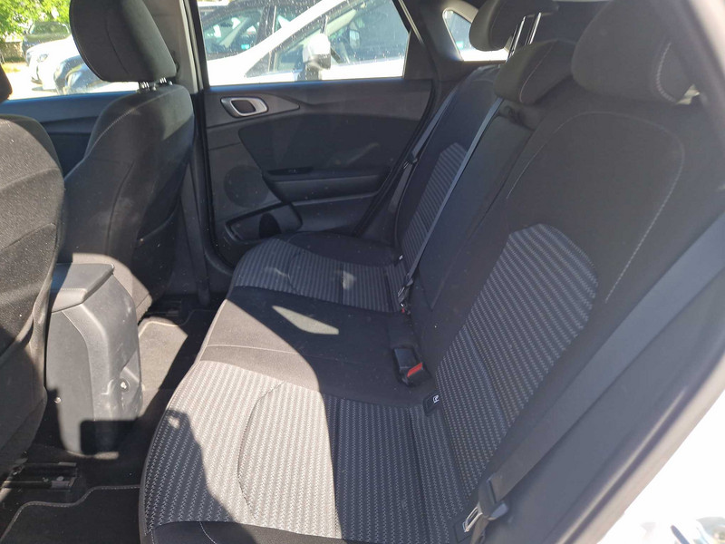 Foto Kia Cee'd Ceed 1.6 MHEV iMT Eco-Dynamics Drive 136 13