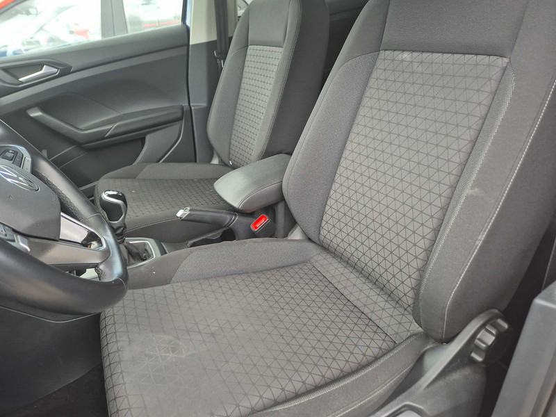 Foto Volkswagen T-CROSS 12