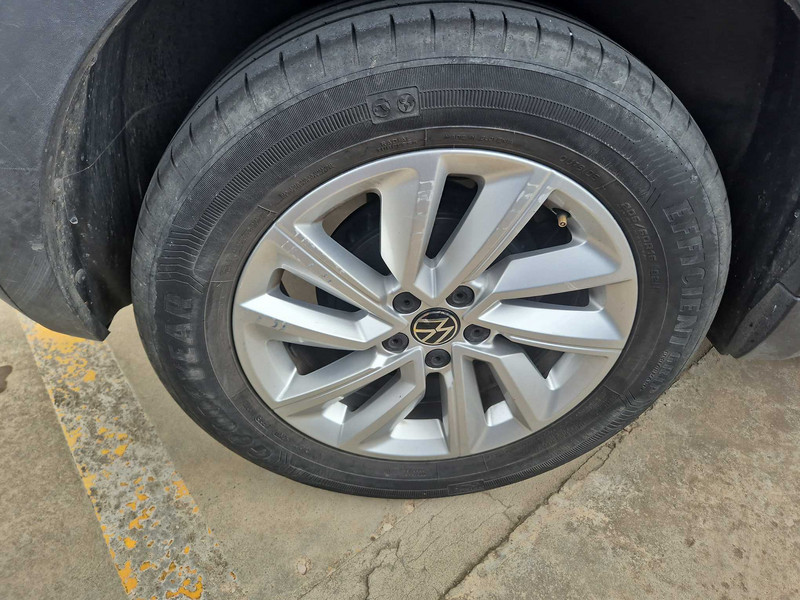 Foto Volkswagen T-CROSS 21