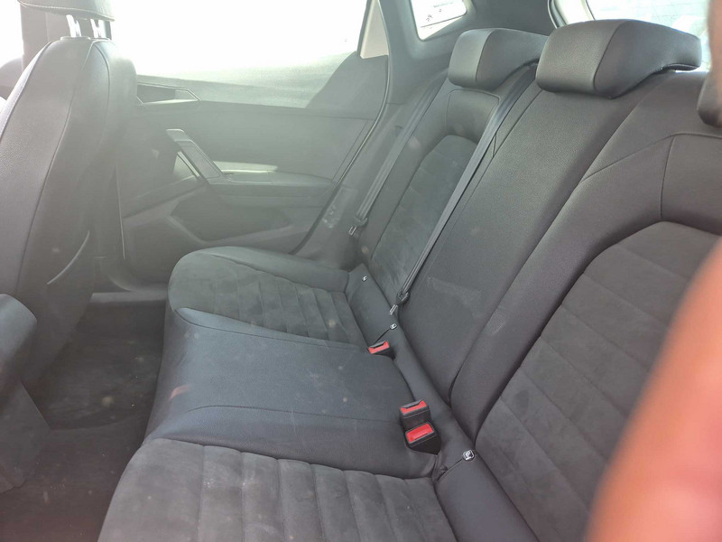 Foto Volkswagen T-Roc 13