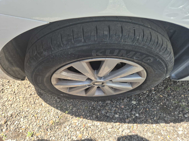 Foto Volkswagen T-Roc 22