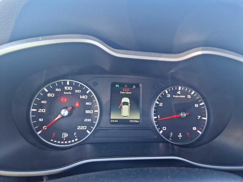 Foto Kia MG ZS ZS 1.5 VTi-Tech Comfort 78kW 9