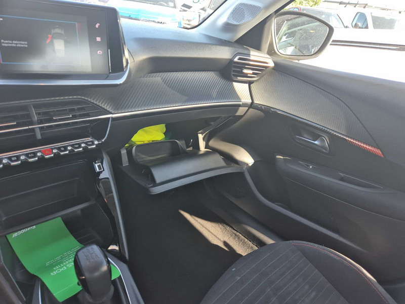 Foto Peugeot 208 11