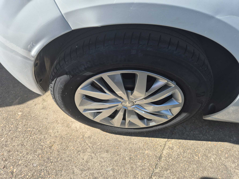 Foto Peugeot 208 23