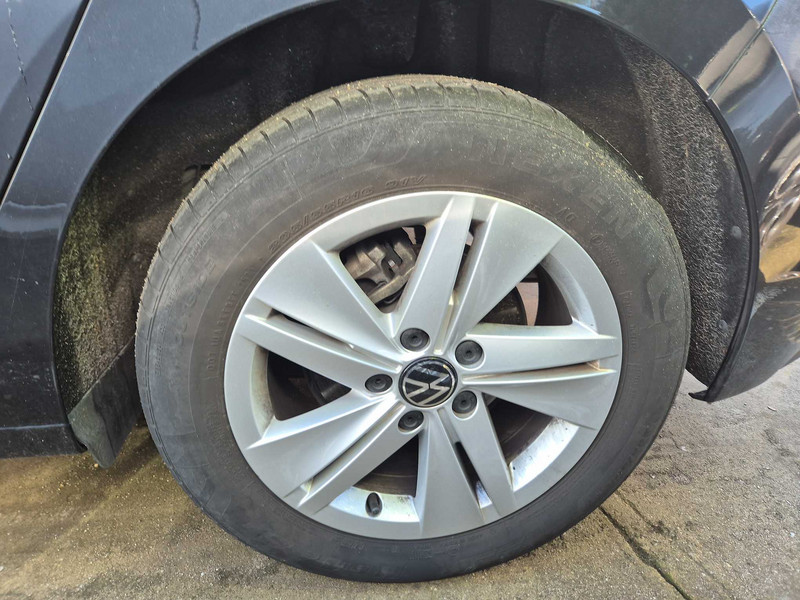 Foto Volkswagen Golf 21