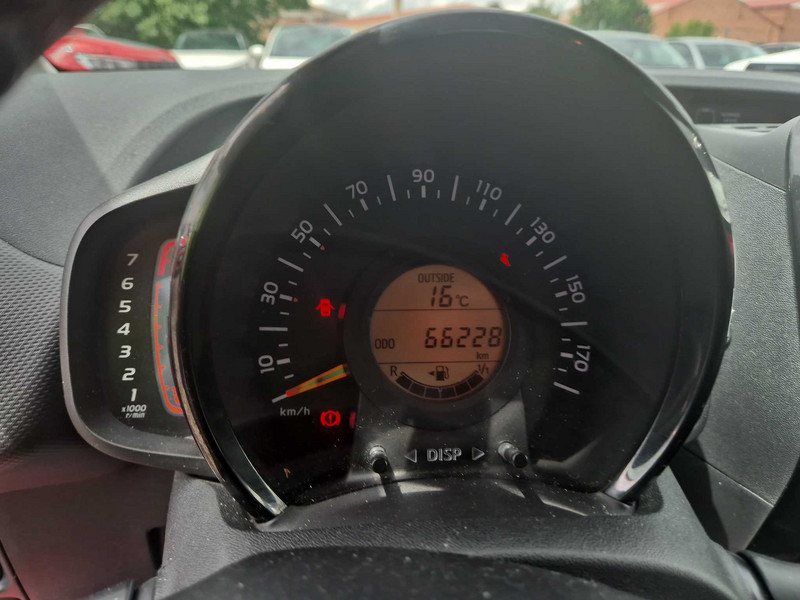 Foto Citroën C1 8