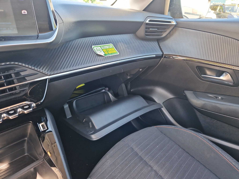 Foto Peugeot 208 10