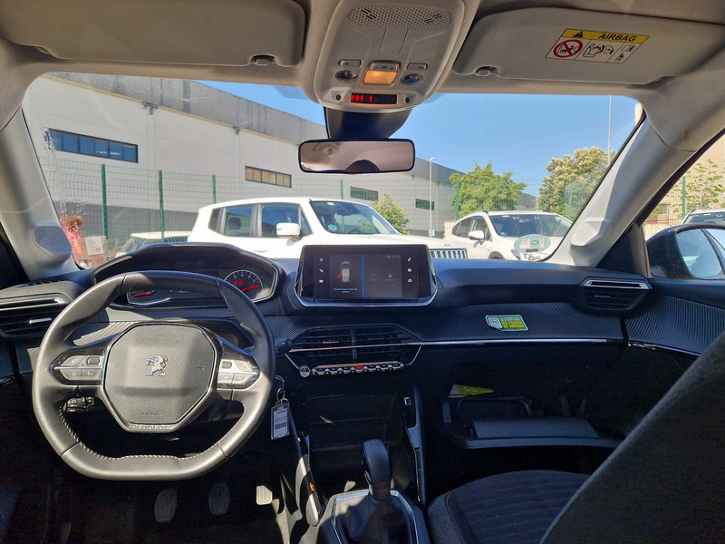 Foto Peugeot 208 14