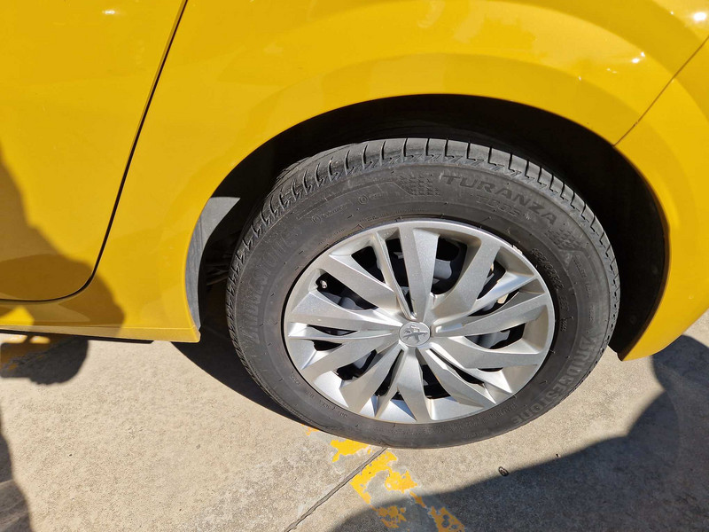 Foto Peugeot 208 22