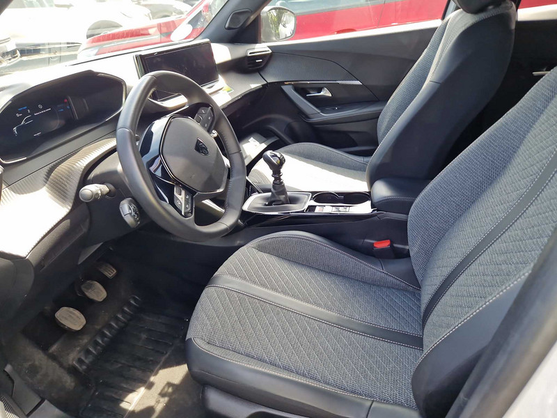 Foto Peugeot 2008 12