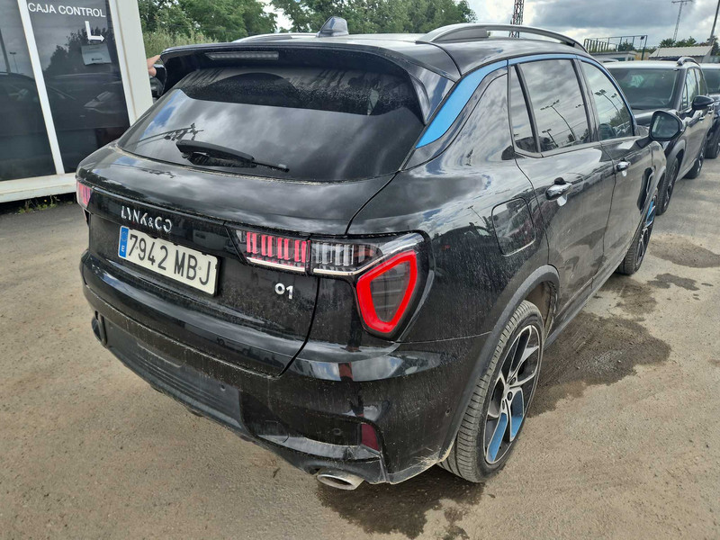 Foto LYNK & CO 01 3