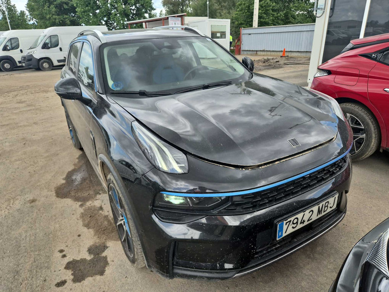 Foto LYNK & CO 01 4