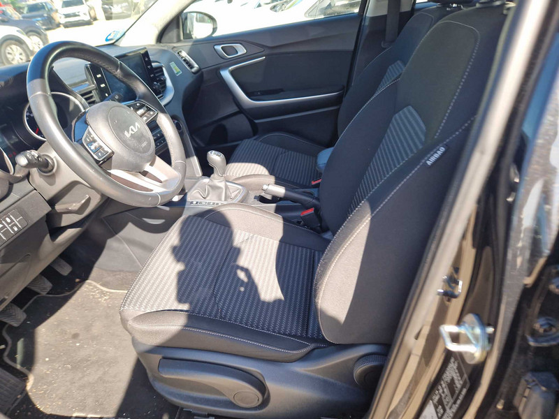 Foto Kia Cee'd Ceed 1.6 MHEV iMT Eco-Dynamics Drive 136 12