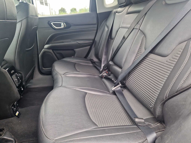 Foto Jeep Compass 13
