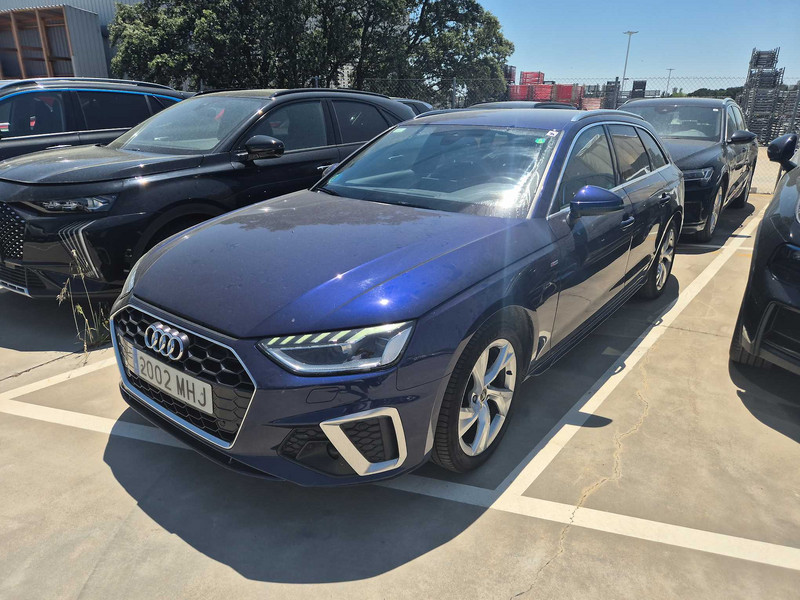 Foto Audi A4 Allroad A4 Avant 35 TDI S line S tronic 120kW 1