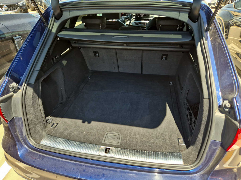 Foto Audi A4 Allroad A4 Avant 35 TDI S line S tronic 120kW 17