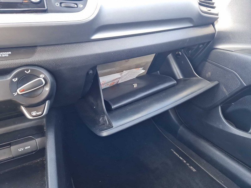 Foto Kia Stonic 11