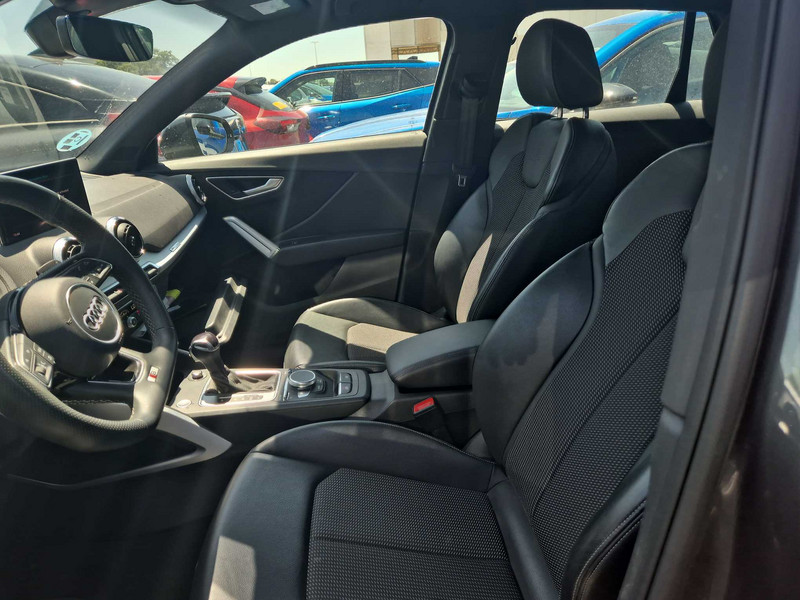 Foto Audi Q2 12