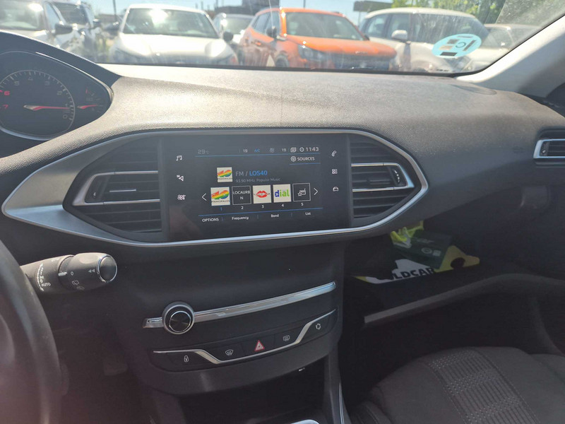 Foto Peugeot 308 GTi 308 1.2 PureTech S&S Allure Pack EAT8 130 13