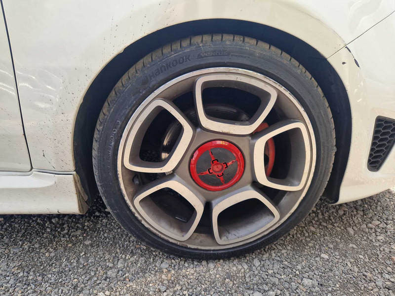 Foto Abarth 500 Spiaggina '58 Abarth 595C 1.4T-Jet Turismo Aut. 121kW 23