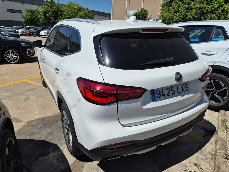 Foto MG HS e 1.5 T-GDI Luxury 2