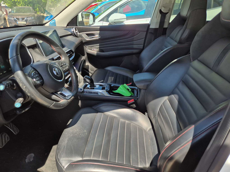 Foto MG HS e 1.5 T-GDI Luxury 9
