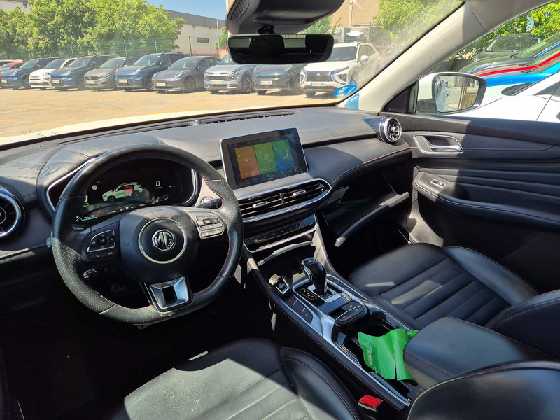 Foto MG HS e 1.5 T-GDI Luxury 14
