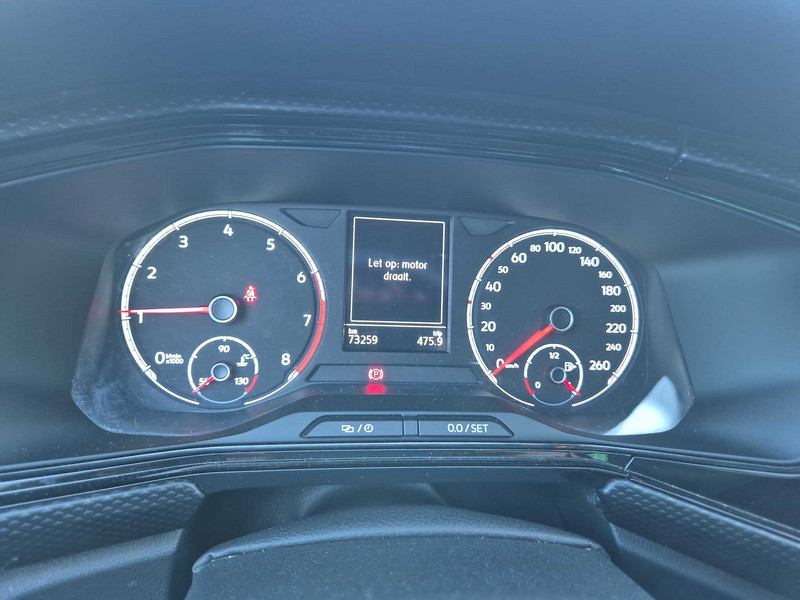 Foto Volkswagen T-CROSS 8