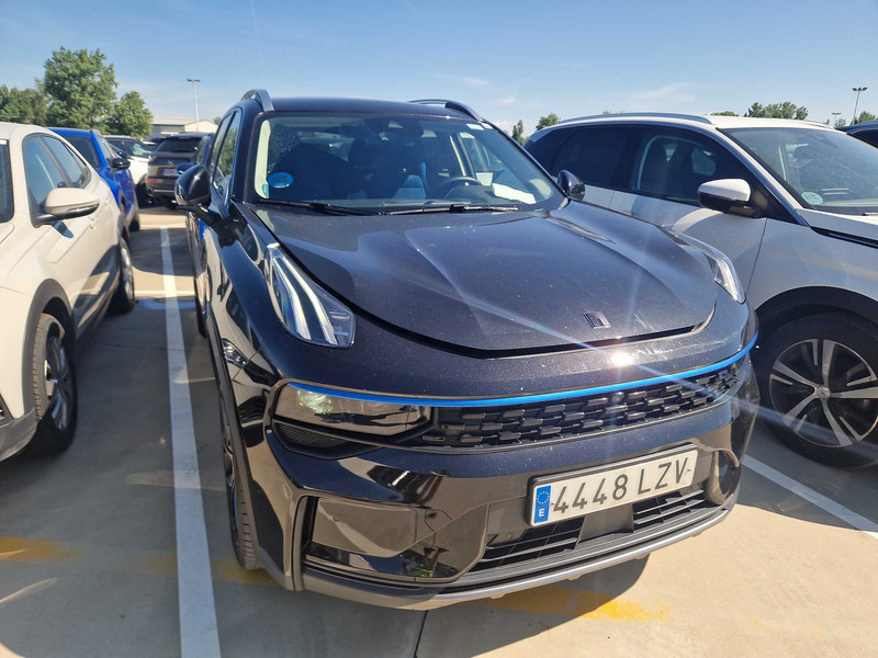 Foto LYNK & CO 01 4