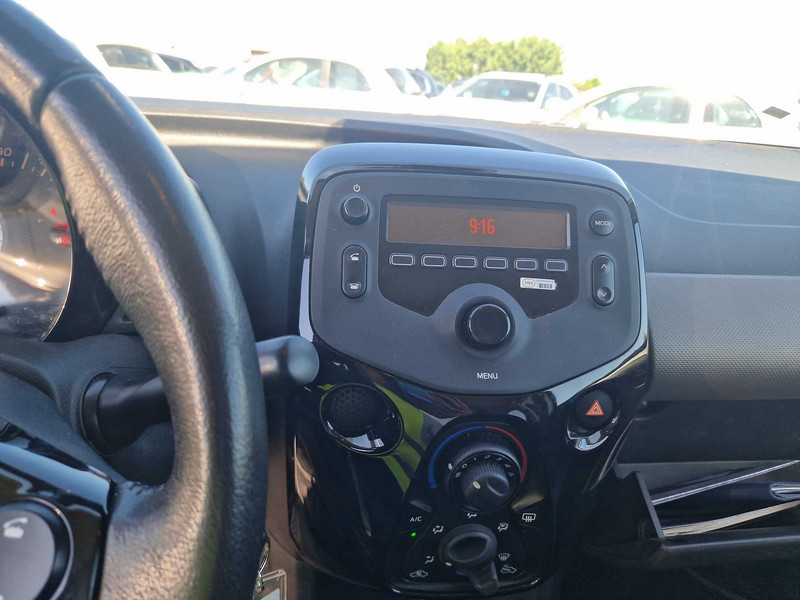 Foto Peugeot 108 9
